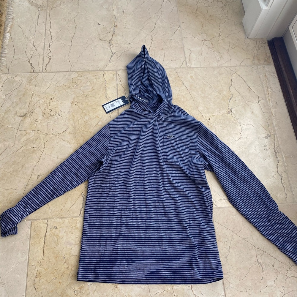 Vineyard Vines NEW w/ tags long sleeve tee hoodie